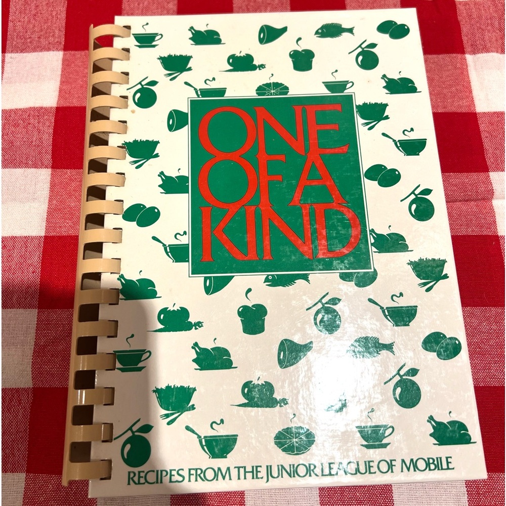 Vintage cookbook one of a kind mobile Alabama junior league 1981 recipes
